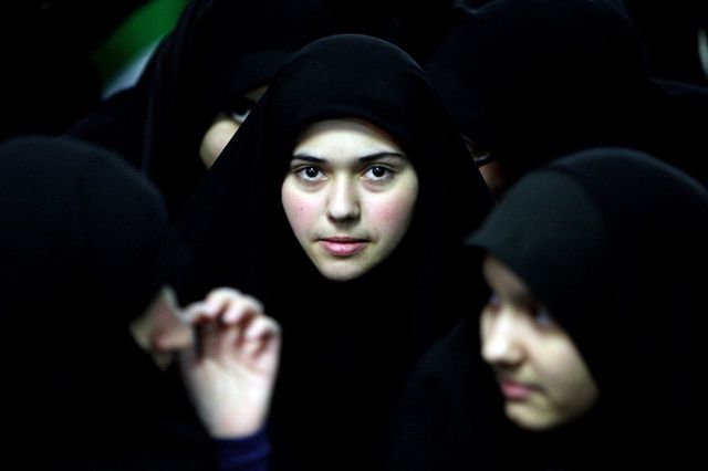 Beim Kosmetikkonsum stehen die Iranerinnen trotz einem anderen Frauenbild ihrer geistlichen Führer weltweit an siebter Stelle. Foto: Atta Kenare (AFP) 