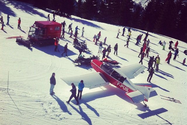 Due to damage to takeoff, the aircraft, with two people on board, had to land on the ski area, where he hit a skier. 