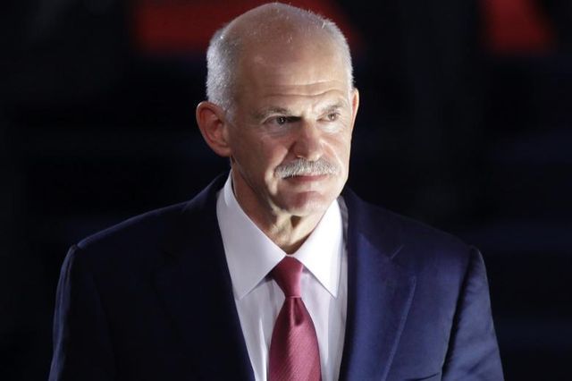 Wurde nur von Protokollbeamten in Empfang genommen: Giorgos Papandreou trifft in Cannes ein.