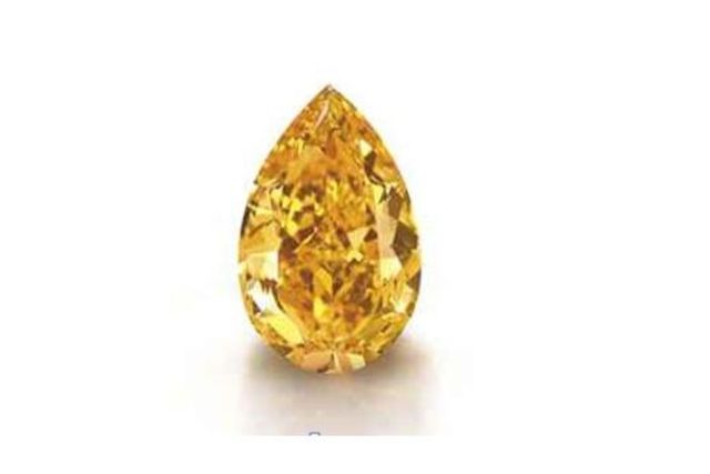 Le diamant orange a un poids de 14,82 carats.
