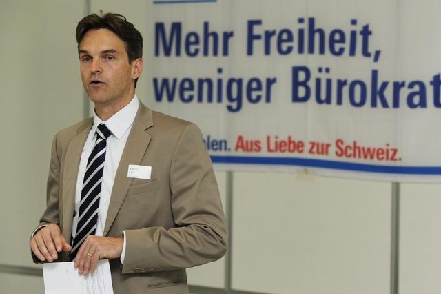 «Es gibt keine Verpflichtung, länger offen zu haben»: Kantonaler FDP-Parteipräsident Beat Walti.