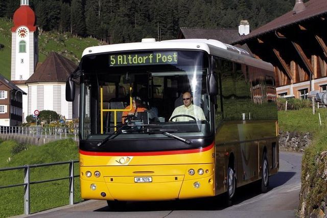 Passagiere sollen von mobilem Internet profitieren: Ein Postauto im Kanton Uri. 