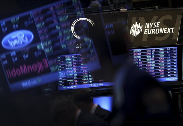 A New York, le Dow Jones a perdu 2,36% et le Nasdaq 2,48%. 