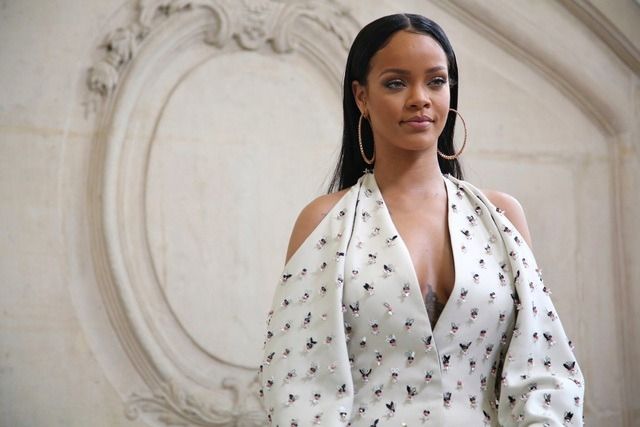 Rihanna rencontres mise à jour amp datation argot