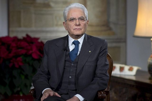 Ein neuer Wahlkampf beginnt Italiens Staatspräsident Sergio Mattarella hat entschieden die Parlamentskammern per heute aufzulösen