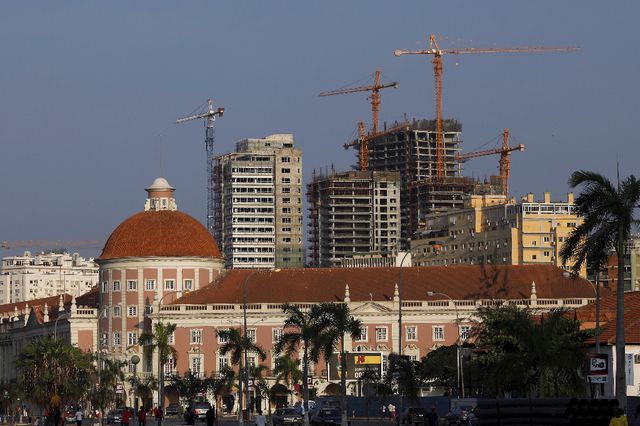 Auch das ist Afrika. Luanda, die Hauptstadt von Angola, ist eine boomende Metropole.