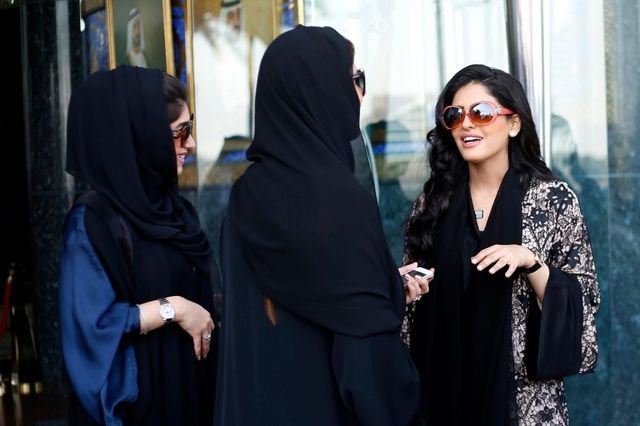 Frauen In Dubai