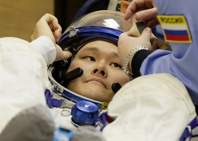Norishige Kanai avant son départ pour l'ISS. (17 décembre 2017)