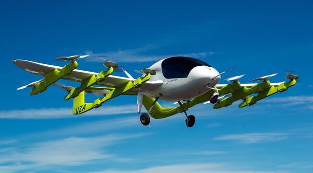 Le Cora est équipée de rotors et peut décoller et atterrir à la verticale. (Image fournie par Zephyr Airworks/AFP)